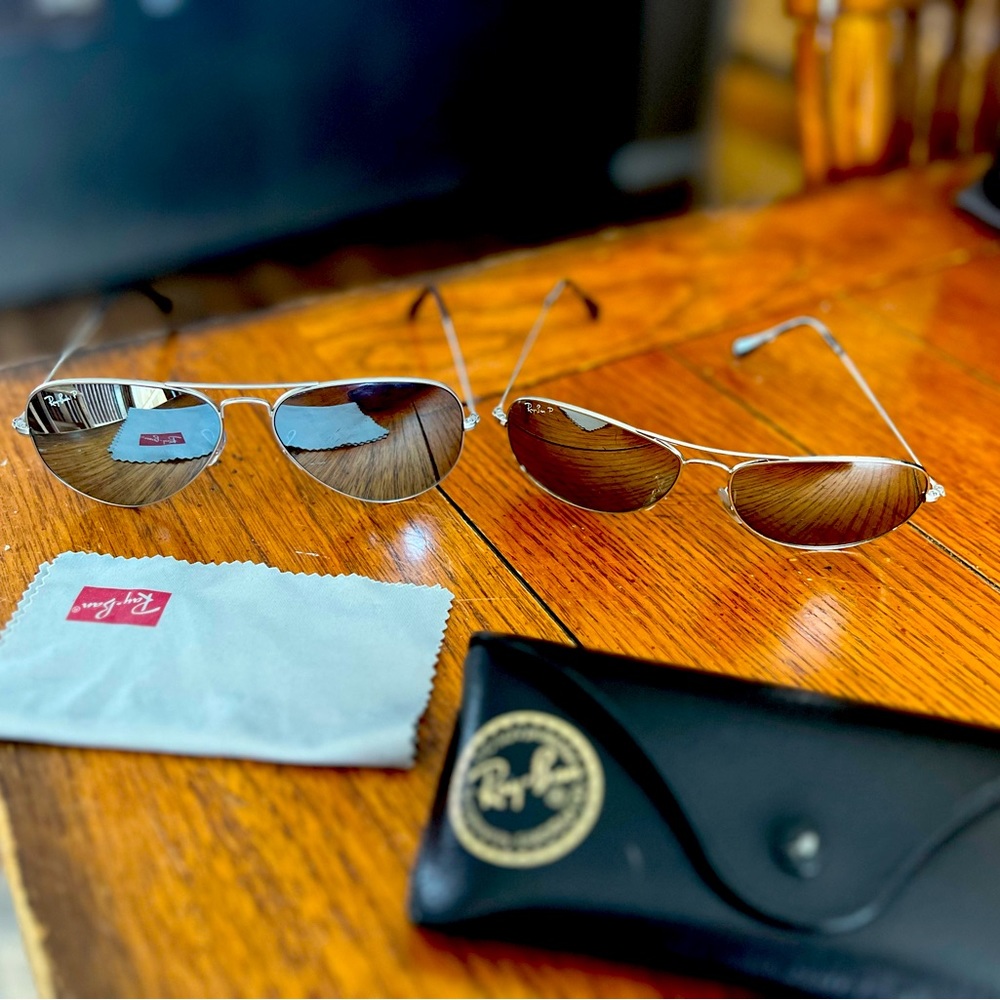 2 pairs of Ray Bans  aviator sunglasses